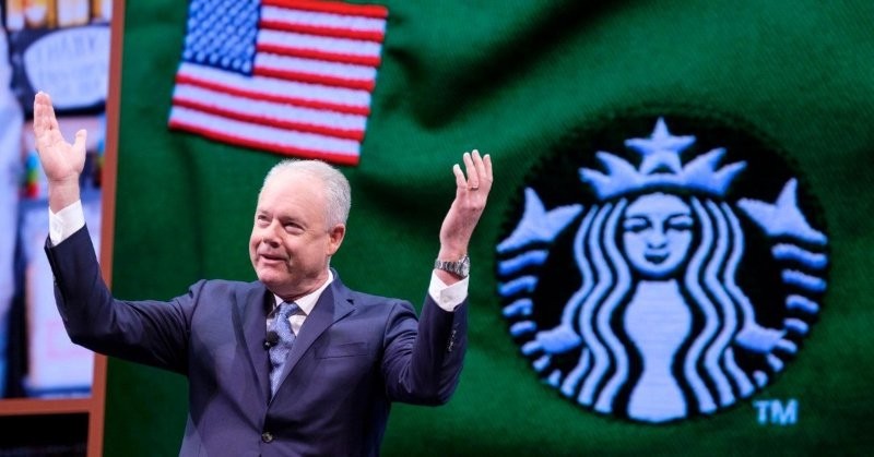 Рост Starbucks на рынках Китая и США позволил превзойти оценки  квартальных доходов