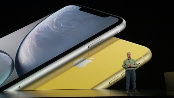 Apple сокращает объемы производства iPhone XR из-за слабого спроса, - сообщает Nikkei
