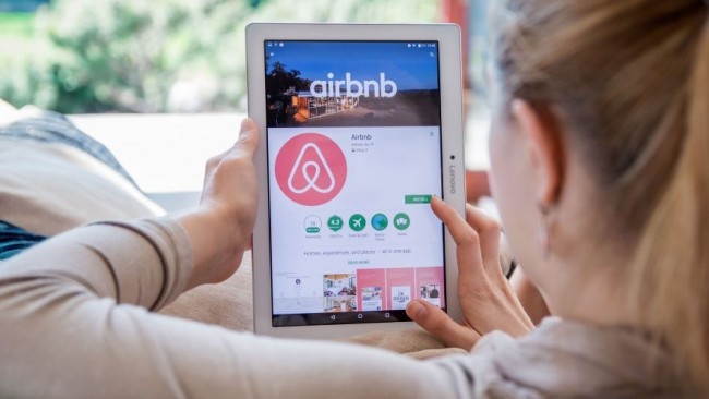Компания Airbnb вновь готовится стать публичной, следуя тенденциям улучшения в отрасли