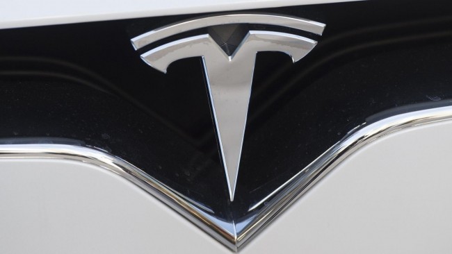 Когда Tesla будет добавлена ​​в S&P 500?
